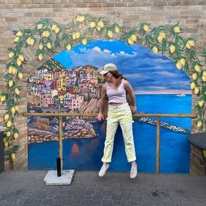 Meet your Posher, Briana